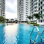 Beside Paradigm Mall Shop & Gathering 4Br