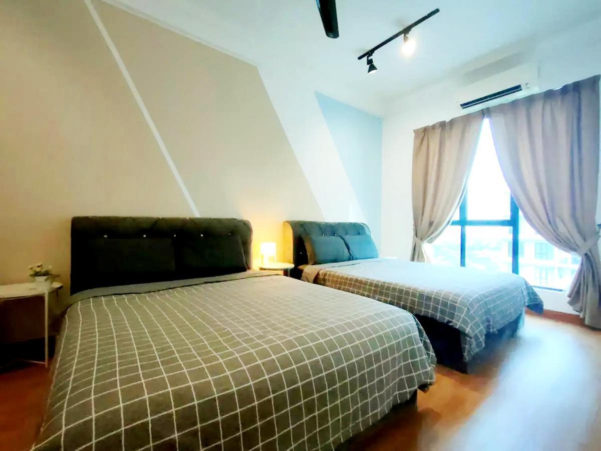 Beside Paradigm Mall Shop & Gathering 4br Apartment