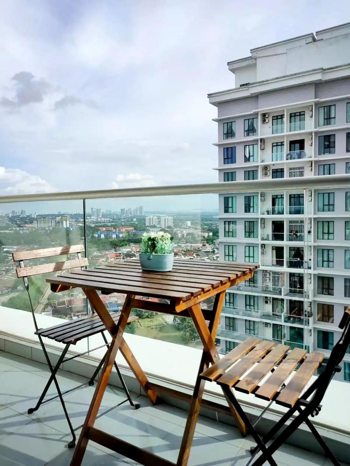 Apartment Beside Paradigm Mall Shop & Gathering 4br *
