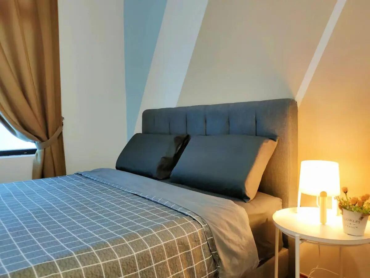 Beside Paradigm Mall Shop & Gathering 4br Apartment